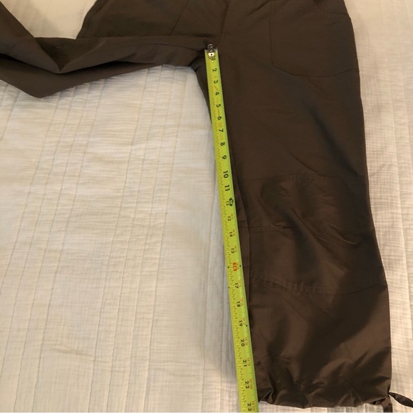 Patagonia Borderless Capris Drawstring Hem Pants. Size 6. - Picture 11 of 12